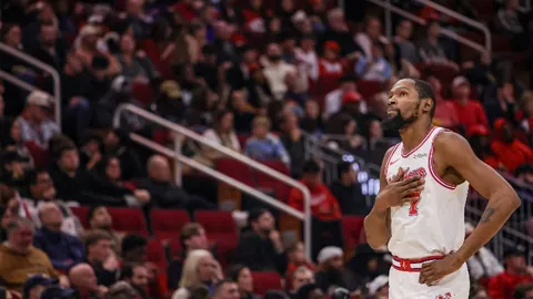 大乐透期号专家推荐分析：昨8中谁将失分