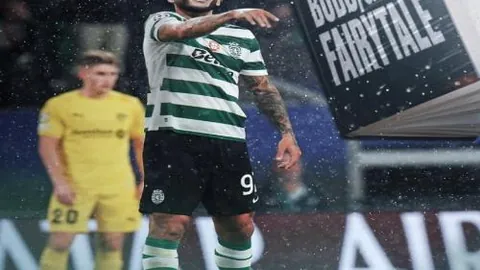 非洲杯强队阿尔及利亚公布豪华名单：马赫雷斯、努里坐镇，天才新星卢卡-齐达内加盟在即！